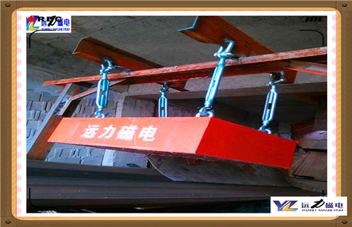 懸掛式皮帶除鐵器，山東RCYB懸掛式皮帶永磁除鐵器知識參數_內部磁塊安裝方法_山東RCYB懸掛式皮帶永磁除鐵器型號價格   