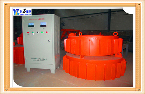 盤式電磁除鐵器安裝后是什么效果,盤式電磁除鐵器在元旦期間客戶定了兩臺除鐵器,我們加班加點,完全按照客戶要求定做,型號RCDB盤式除鐵器和型號RCDD帶式除鐵器趕在過年之前生產(chǎn)完畢,在元旦過后奔赴前線使用,為客戶保駕護航! 這兩臺設備是百分百按照客戶的現(xiàn)場情況和要求定制的,每臺設備在生產(chǎn)之前都做過充分的實驗,以保證設備可以滿足客戶的現(xiàn)場需求.在制作過程中,也是精益求精,力爭做到完美.